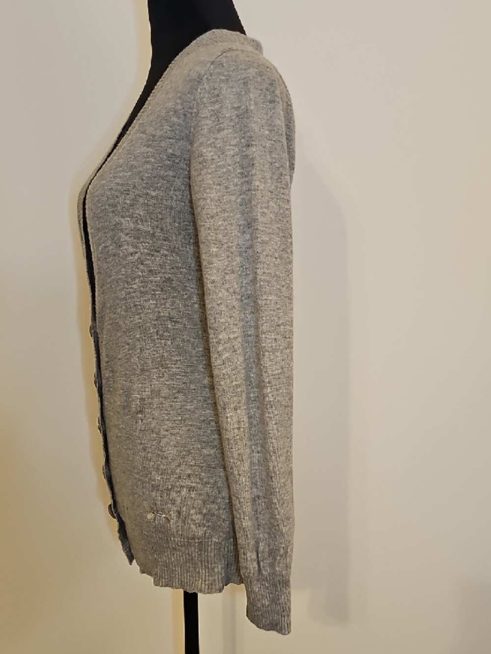 Under Armour Light Gray V-Neck Button Cardigan - Picture 5 of 11